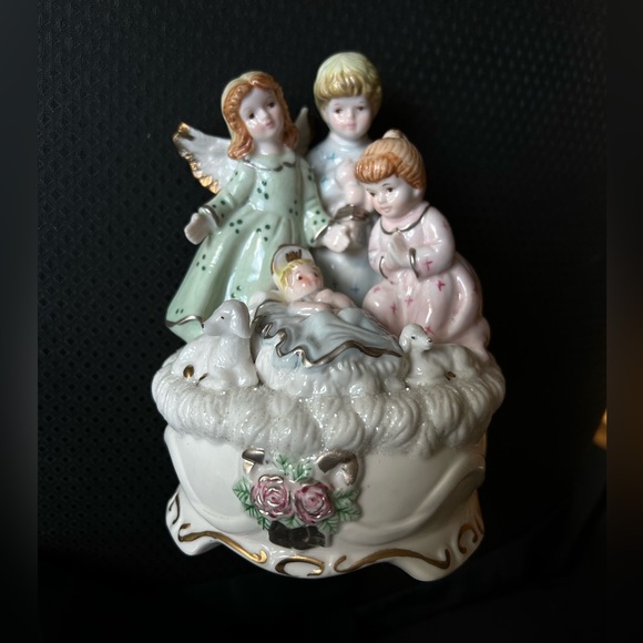 Music Box Angel Nativity by Cracker Barrel Oh Come All Ye Faithful vintage - Picture 11 of 13